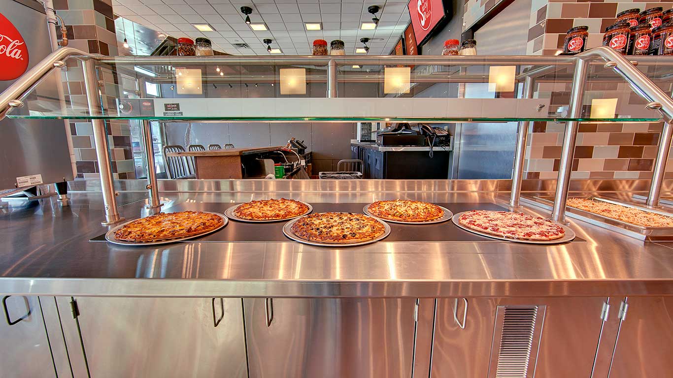 Red's Savoy Pizza Buffet2